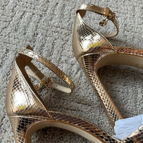 Michael Kors Peep Toe Pumps - Picture 10 of 15